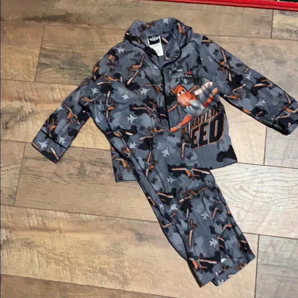 4T PJ set.